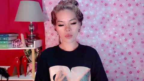 Snapshot of andrea06121998 chatting on October 2025 10:48:01 AM andrea06121998 online show from October 2025 10:48:01 AM