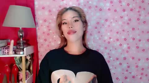 Snapshot of andrea06121998 chatting on November 2025 09:53:01 AM andrea06121998 online show from November 2025 09:53:01 AM