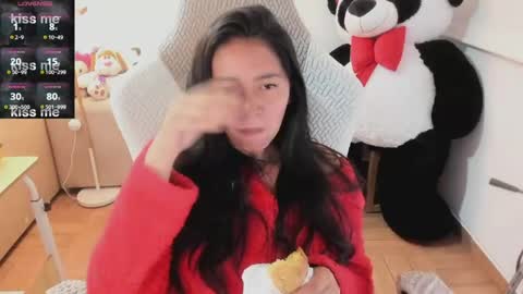 Snapshot of andrea_bonnie chatting on April 2026 01:42:02 AM andrea_bonnie online show from April 2026 01:42:02 AM