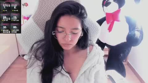 Snapshot of andrea_bonnie chatting on April 2026 07:09:01 PM andrea_bonnie online show from April 2026 07:09:01 PM