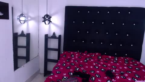 Snapshot of andrea_gill_ chatting on January 2025 07:17:01 PM Andres Gil online show from January 2025 07:17:01 PM