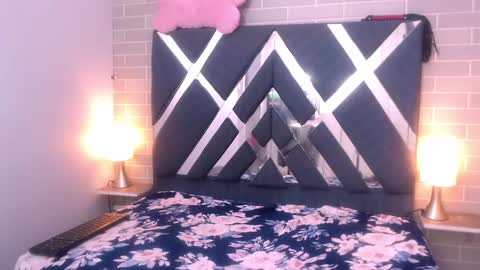 Snapshot of andrea_gill_ chatting on February 2025 11:54:01 AM Andres Gil online show from February 2025 11:54:01 AM