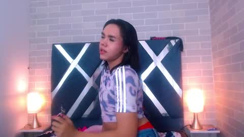 Snapshot of andrea_gill_ chatting on February 2025 06:34:02 PM Andres Gil online show from February 2025 06:34:02 PM