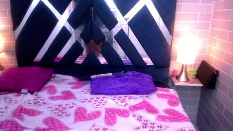 Snapshot of andrea_gill_ chatting on February 2025 08:59:01 PM Andres Gil online show from February 2025 08:59:01 PM