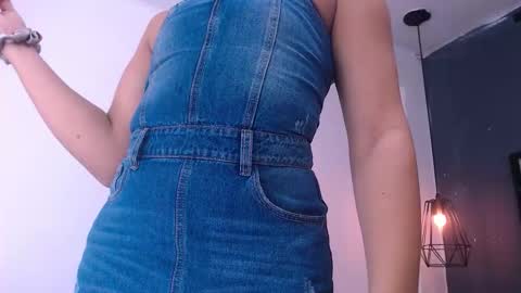 Snapshot of andrea_gill_ chatting on February 2026 07:10:01 PM Andres Gil online show from February 2026 07:10:01 PM