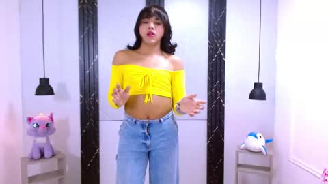 Snapshot of andrea_gill_ chatting on March 2026 12:34:01 PM Andres Gil online show from March 2026 12:34:01 PM