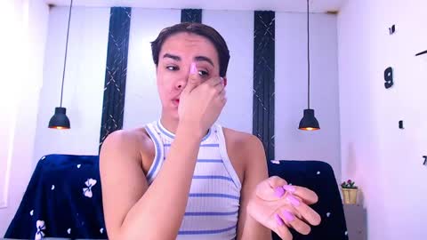 Snapshot of andrea_gill_ chatting on April 2026 12:31:01 PM Andres Gil online show from April 2026 12:31:01 PM