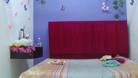 Snapshot of andrea_lopezcm chatting on October 2025 11:07:01 AM ANDREA LOPEZ online show from October 2025 11:07:01 AM