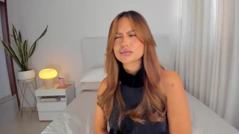 Snapshot of andrea_martini_ chatting on March 2026 07:09:01 PM andrea online show from March 2026 07:09:01 PM