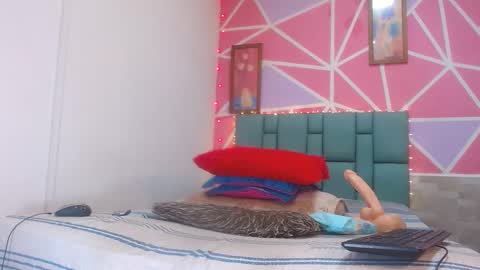 Snapshot of andrea_ospina1 chatting on January 2025 12:26:01 PM andrea ospina1 online show from January 2025 12:26:01 PM