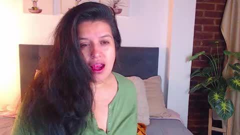 ANDREA  online show from March 2026 01:54:02 PM
