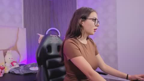 andrea_tay1 online show from July 2026 07:07:01 PM