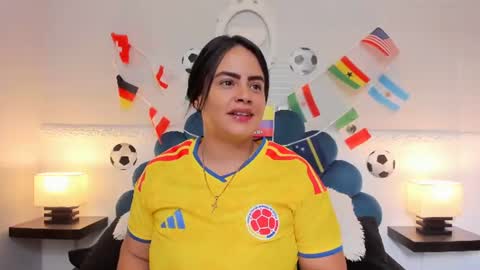 andreahgil online show from June 2026 01:53:02 PM