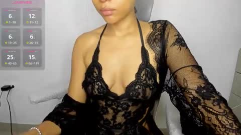 Andrea  online show from November 2025 01:22:02 PM