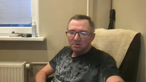 andreass60 online show from December 2025 06:40:02 AM