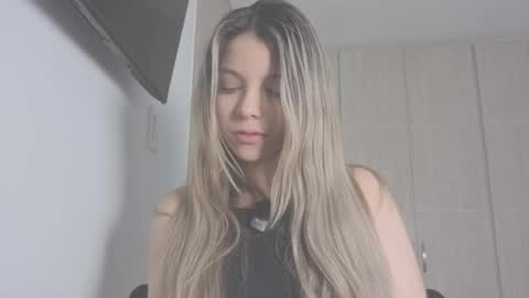 andreau 19 online show from January 2026 01:28:02 PM