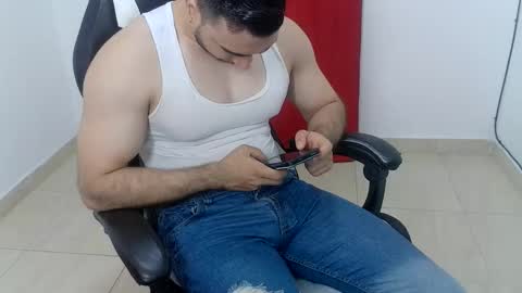 andres180950734 online show from September 2025 10:54:01 PM