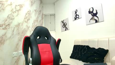 Snapshot of andres_stud chatting on January 2026 04:26:01 AM andres_stud online show from January 2026 04:26:01 AM