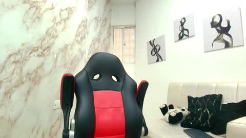 Snapshot of andres_stud chatting on January 2026 12:51:02 PM andres_stud online show from January 2026 12:51:02 PM