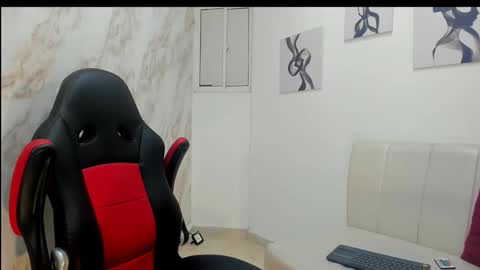 ANDRES  online show from October 2025 04:44:01 AM