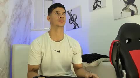 ANDRES  online show from November 2025 12:42:02 PM