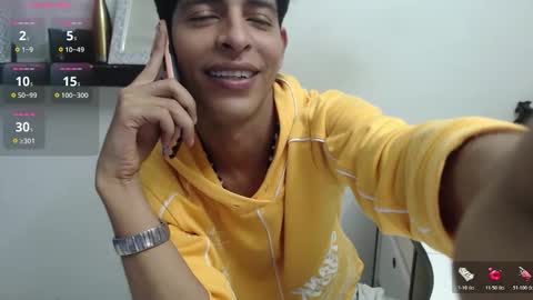 Snapshot of andrescoll25 chatting on March 2026 05:22:02 AM andrescoll25 online show from March 2026 05:22:02 AM