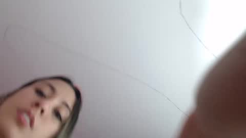 Snapshot of andresgiraldo1 chatting on October 2025 12:49:02 AM Isa  --------- online show from October 2025 12:49:02 AM