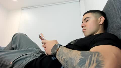 Snapshot of andresjuan92 chatting on March 2026 02:37:01 AM onlyfanscallmegotter online show from March 2026 02:37:01 AM