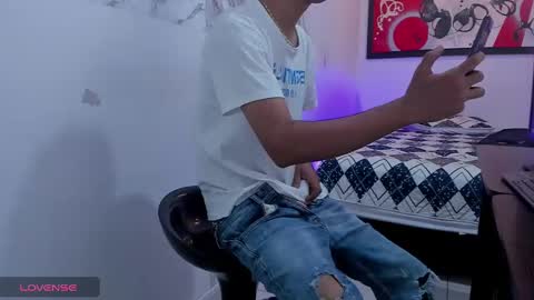 Snapshot of andressdean chatting on December 2024 05:15:02 PM Andres Dean online show from December 2024 05:15:02 PM