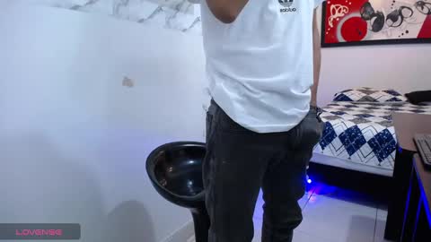 Snapshot of andressdean chatting on December 2024 08:14:02 PM Andres Dean online show from December 2024 08:14:02 PM