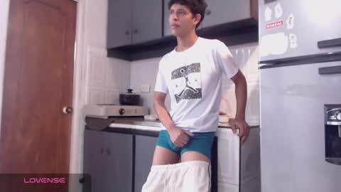 Snapshot of andressdean chatting on September 2025 07:06:02 PM Andres Dean online show from September 2025 07:06:02 PM