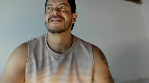 Snapshot of andressmith__ chatting on April 2026 08:13:01 AM Andres online show from April 2026 08:13:01 AM