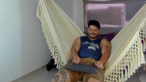 Snapshot of andressmith__ chatting on May 2026 06:05:02 PM Andres online show from May 2026 06:05:02 PM
