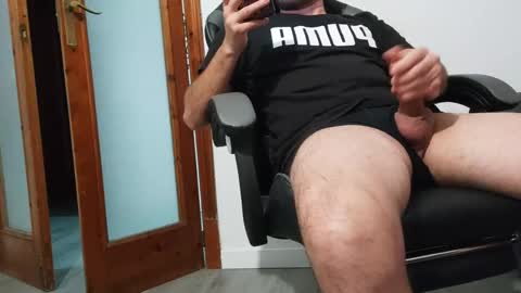 Snapshot of andreudickhard91 chatting on January 2025 06:31:01 PM Andreu online show from January 2025 06:31:01 PM