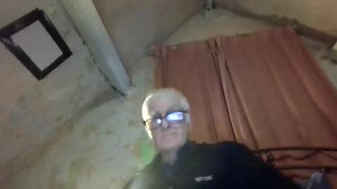 Andrew online show from April 2026 11:46:01 PM