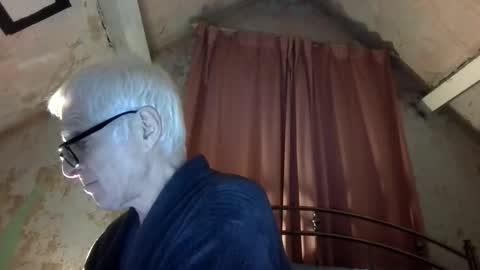 Andrew online show from April 2026 11:57:02 PM