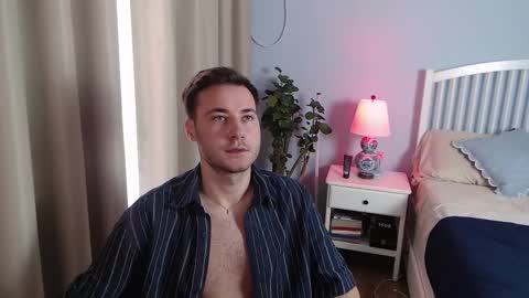 Justin Andrew online show from October 2025 09:40:01 AM