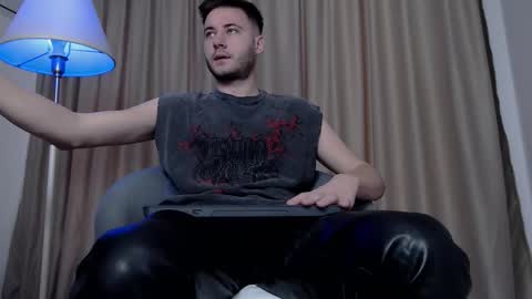 Justin Andrew online show from November 2025 09:19:02 AM