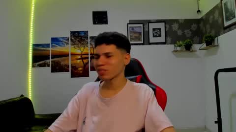 andrew_2811 online show from November 2025 06:57:02 AM