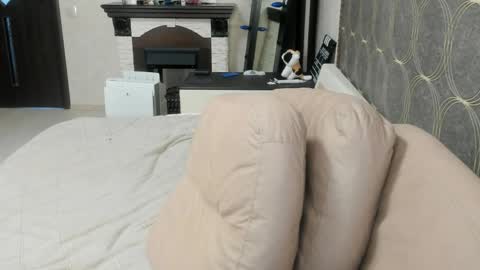 Snapshot of andrew_bolden chatting on April 2026 04:20:01 PM Andrew online show from April 2026 04:20:01 PM