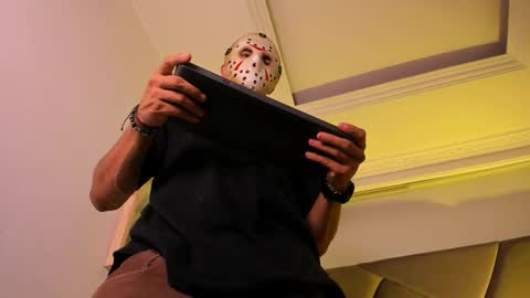 Snapshot of andrew_colleman1 chatting on October 2025 07:01:01 AM Colleman online show from October 2025 07:01:01 AM