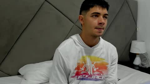 Snapshot of andrew_colleman1 chatting on November 2025 07:18:02 AM Colleman online show from November 2025 07:18:02 AM