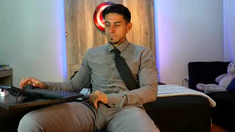 Andrew online show from March 2026 02:39:02 AM