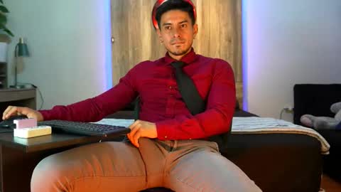 Snapshot of andrew_elliot chatting on March 2026 12:59:02 AM Andrew online show from March 2026 12:59:02 AM