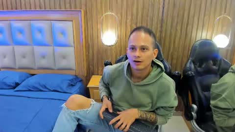 andrew online show from July 2026 04:42:02 PM