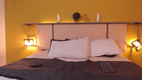 Andrew online show from February 2025 03:57:02 PM