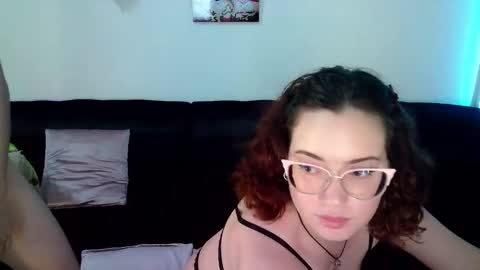 Andrew and Cherry online show from January 2025 03:39:01 AM