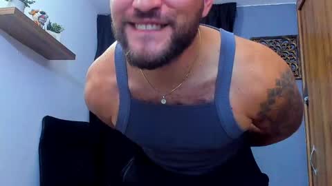 Snapshot of andrewdiaz_ chatting on April 2026 07:56:01 AM Andrew Diaz online show from April 2026 07:56:01 AM