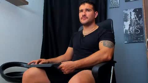 Snapshot of andrewdiaz_ chatting on July 2026 07:06:02 AM Andrew Diaz online show from July 2026 07:06:02 AM