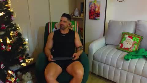 Snapshot of andrewfame chatting on December 2025 01:01:02 AM Andrew online show from December 2025 01:01:02 AM